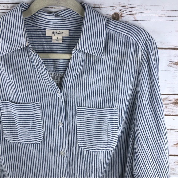 Style & Co stripe hi low crochet button back top - Picture 3 of 8